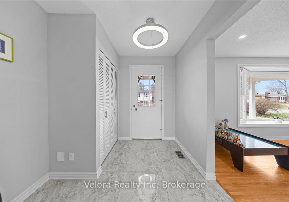 2147-fillmore-crescent-ottawa-ontario-x13032798