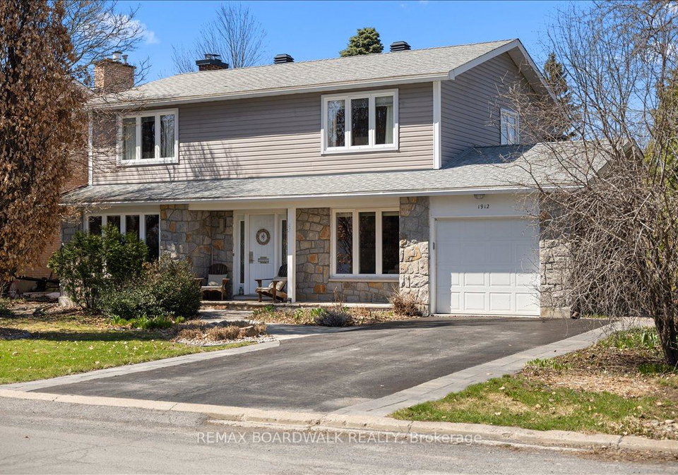 1912-oakdean-crescent-ottawa-ontario-x13032850