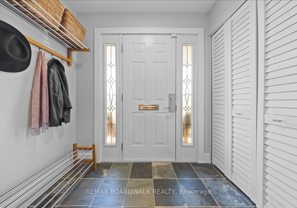 1912-oakdean-crescent-ottawa-ontario-x13032850