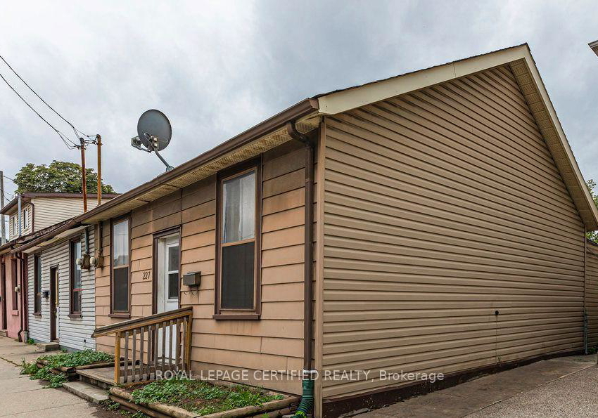 227-wellington-street-n-hamilton-ontario-x13033202