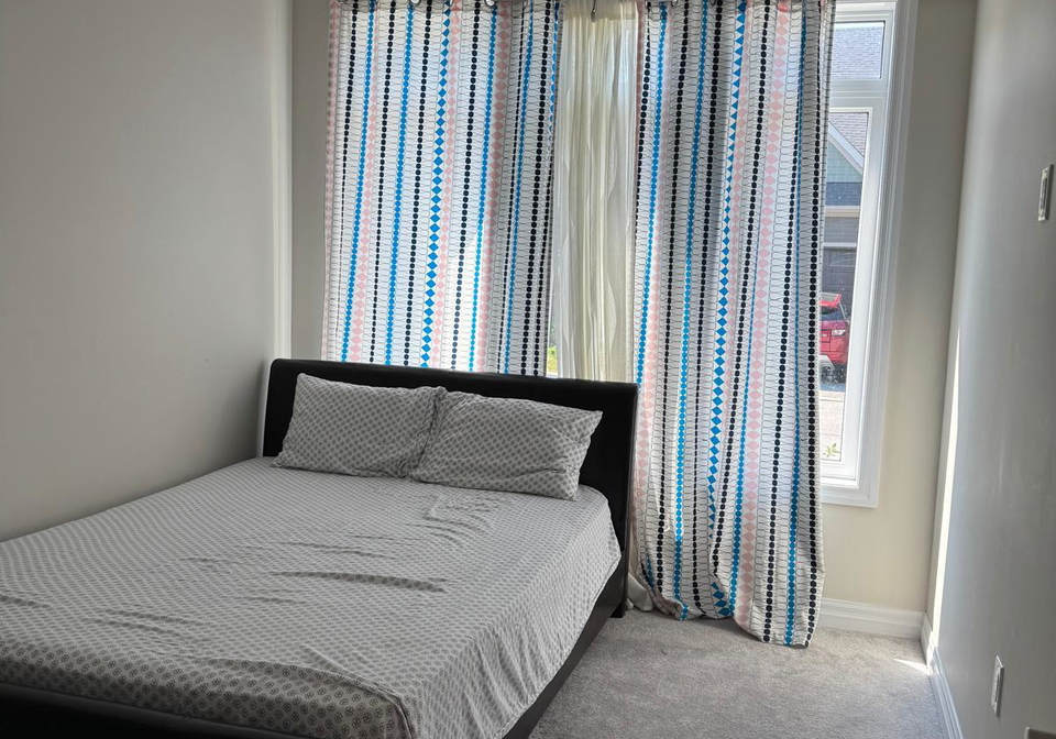 4311-mann-street-niagara-falls-ontario-x13033324