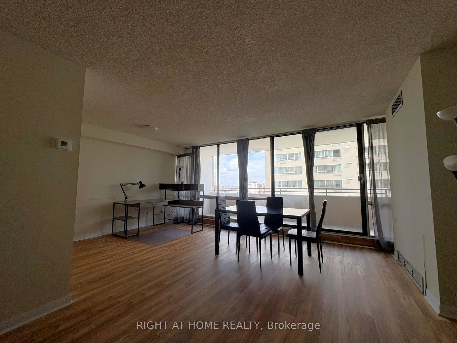 380-king-street-london-east-ontario-x13033336