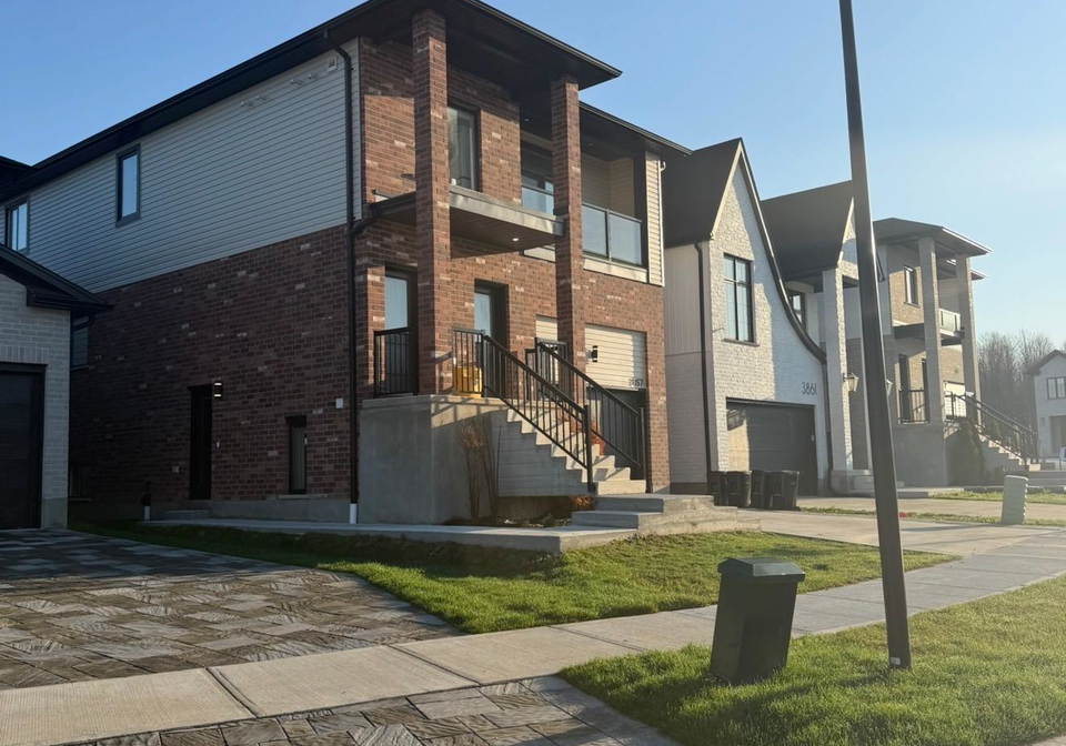 3857-petalpath-way-london-south-ontario-x13033776