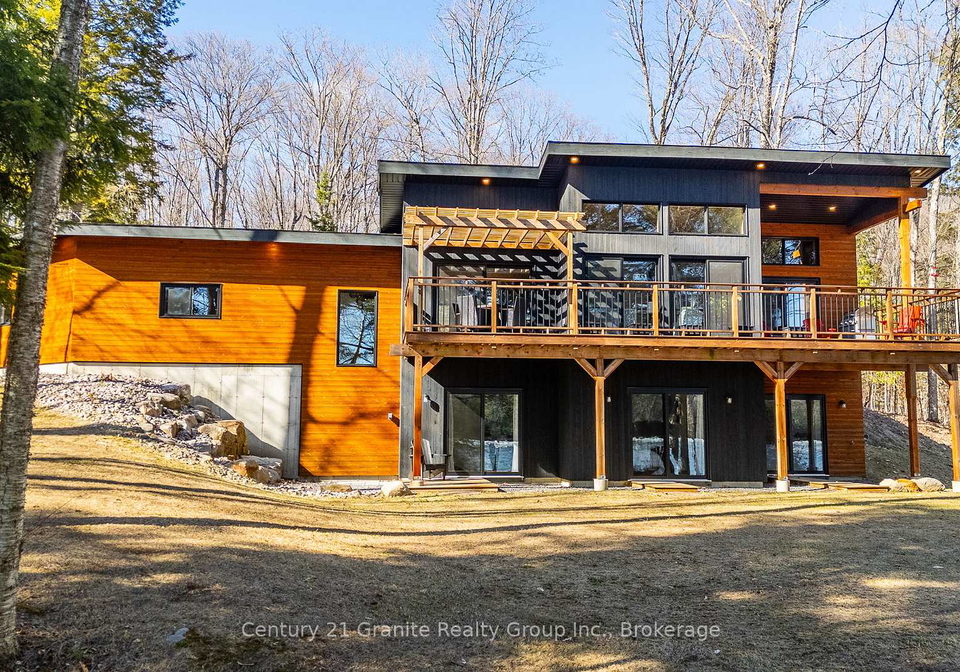 1133-sisu-lane-dysart-et-al-ontario-x13033778