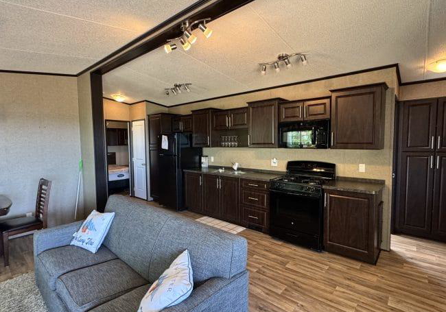 486-county-road-18-prince-edward-county-ontario-x13033846