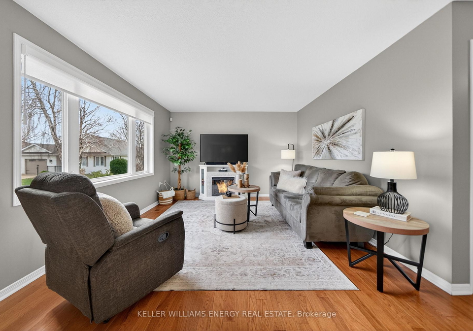 35-cretney-drive-prince-edward-county-ontario-x13033922