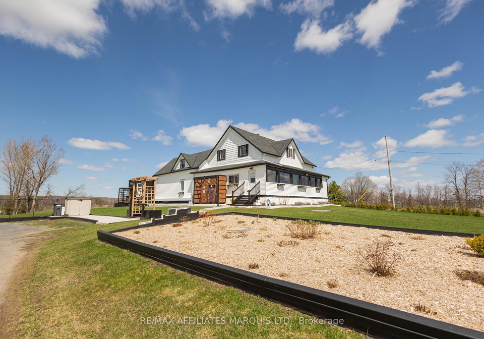 18753-county-19-road-south-glengarry-ontario-x13034014