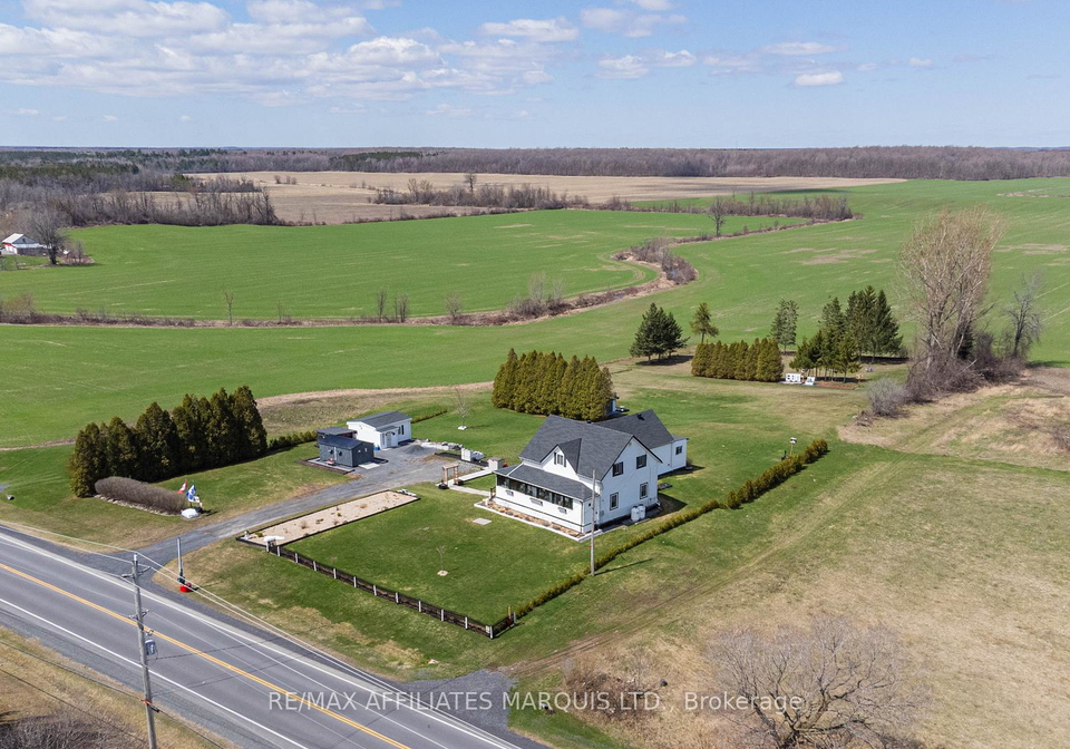 18753-county-19-road-south-glengarry-ontario-x13034014