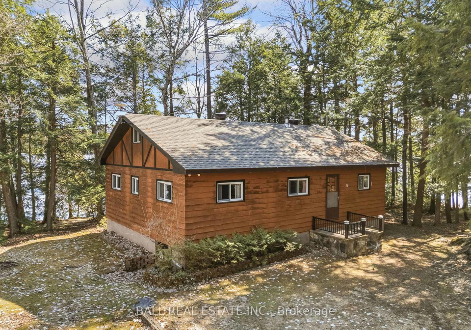 1117-canadian-shield-crescent-highlands-east-ontario-x13034080
