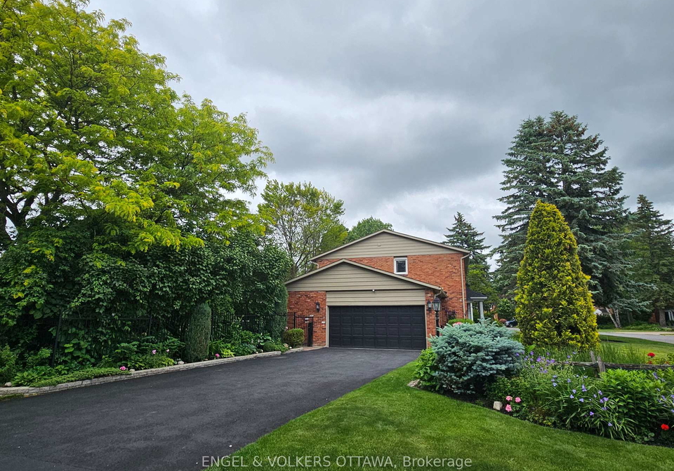 1-erinlea-court-ottawa-ontario-x13034136
