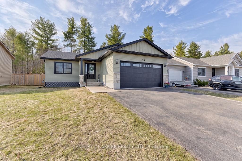 43-dustin-drive-petawawa-ontario-x13034204