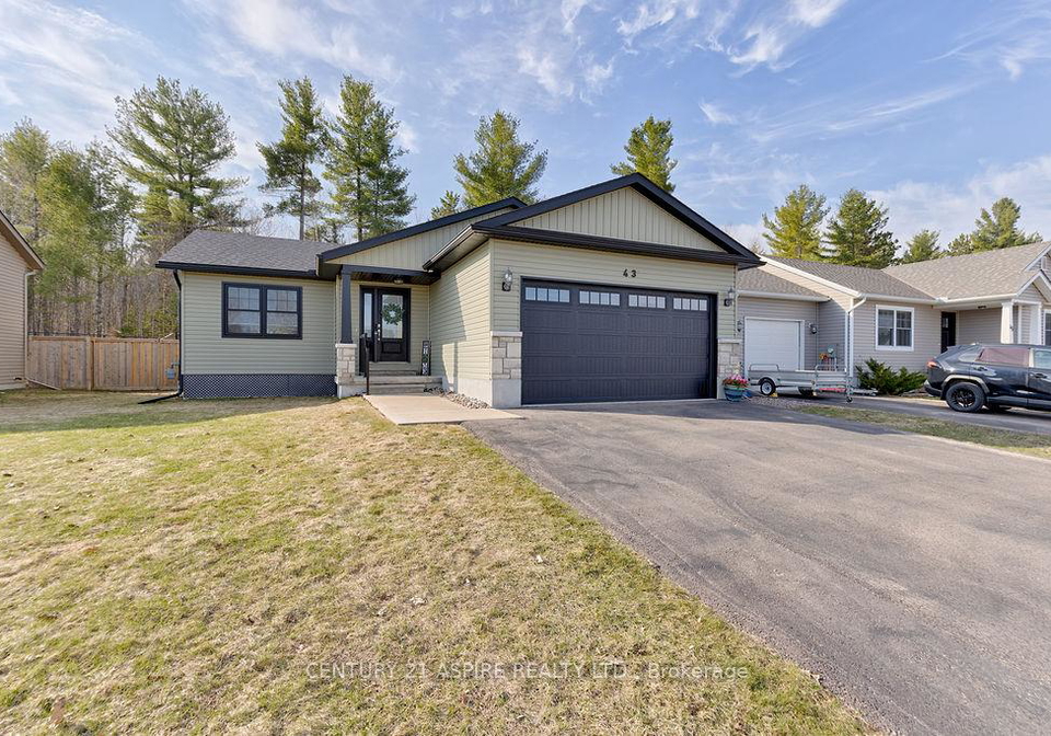 43-dustin-drive-petawawa-ontario-x13034204