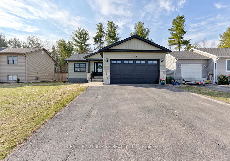 43-dustin-drive-petawawa-ontario-x13034204