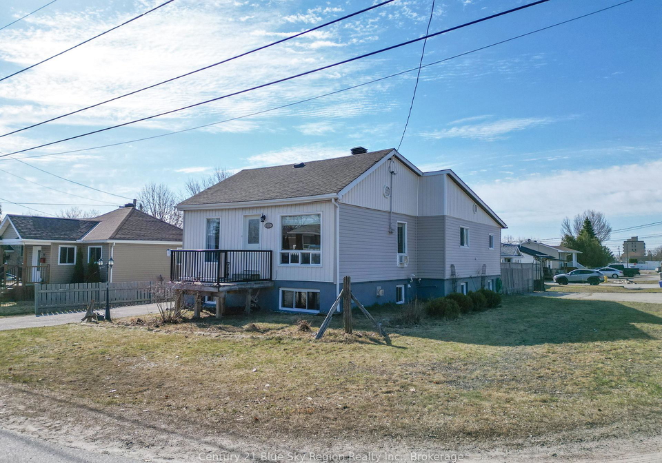 203-hillcrest-avenue-north-bay-ontario-x13034282