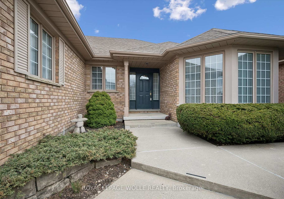 140-golf-links-drive-wilmot-ontario-x13034332