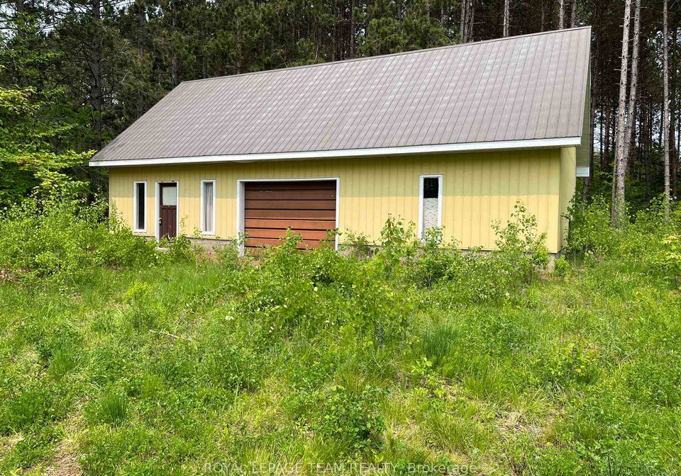 18500-highway-60-highway-madawaska-valley-ontario-x13034654