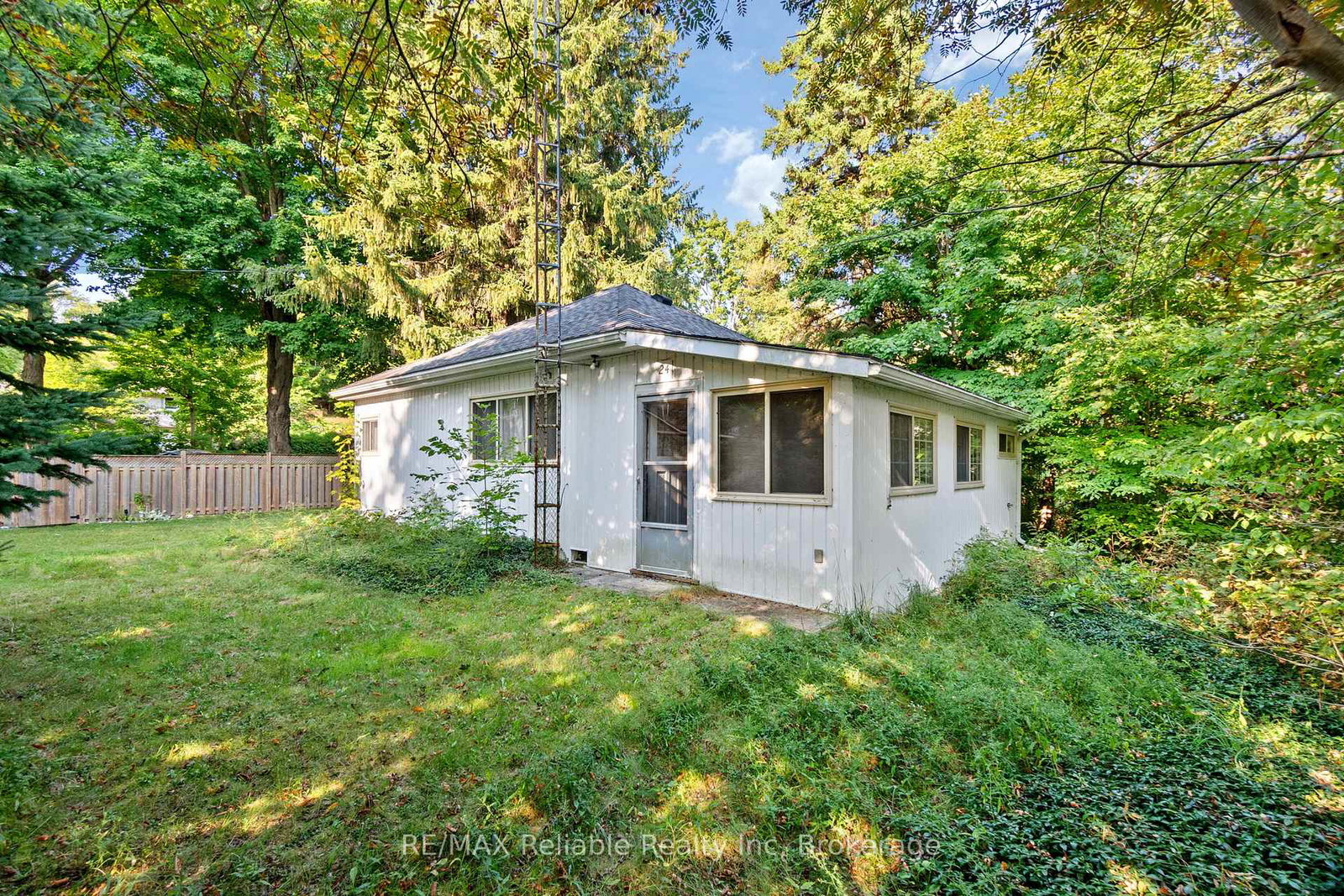 24-huron-street-n-ashfield-colborne-wawanosh-ontario-x13034812