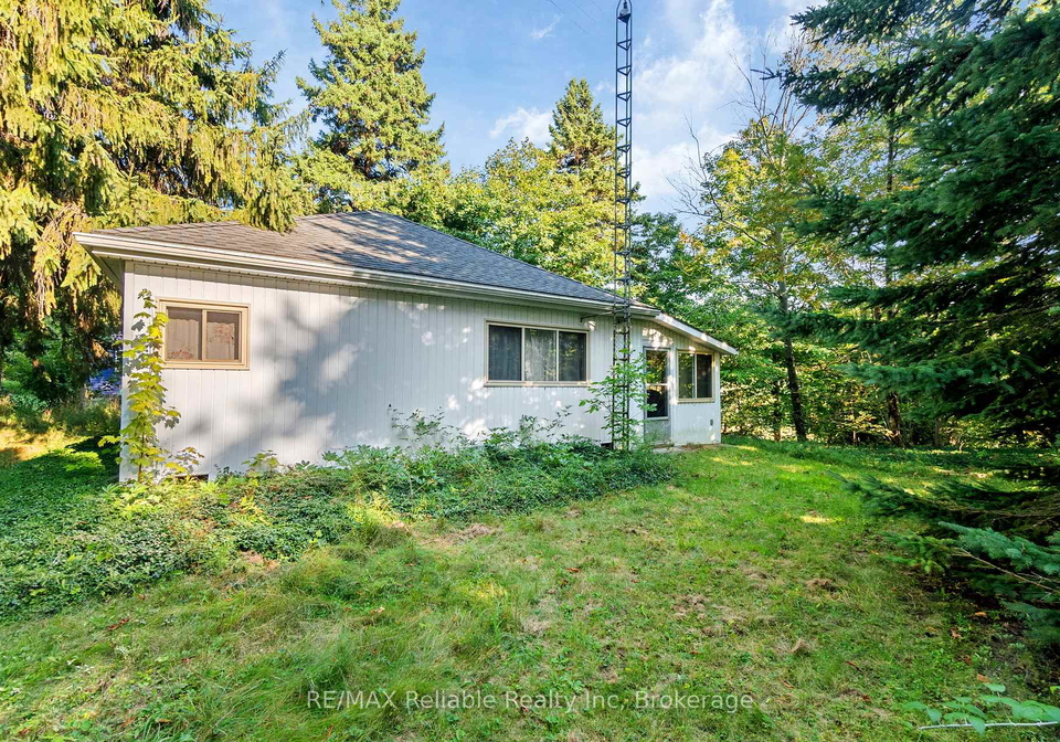 24-huron-street-n-ashfield-colborne-wawanosh-ontario-x13034812