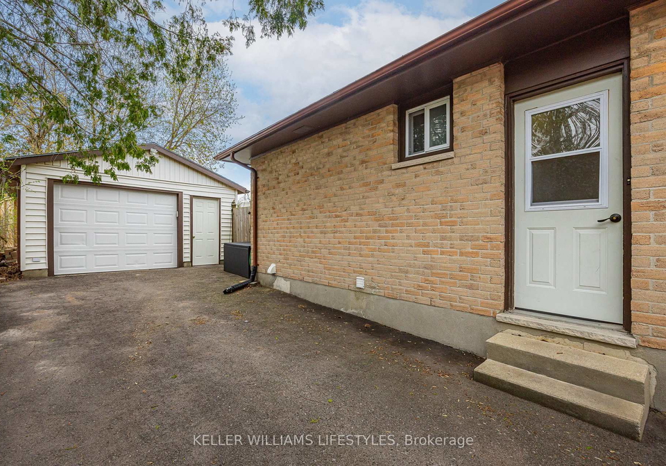 20-gatewood-crescent-london-east-ontario-x13035046