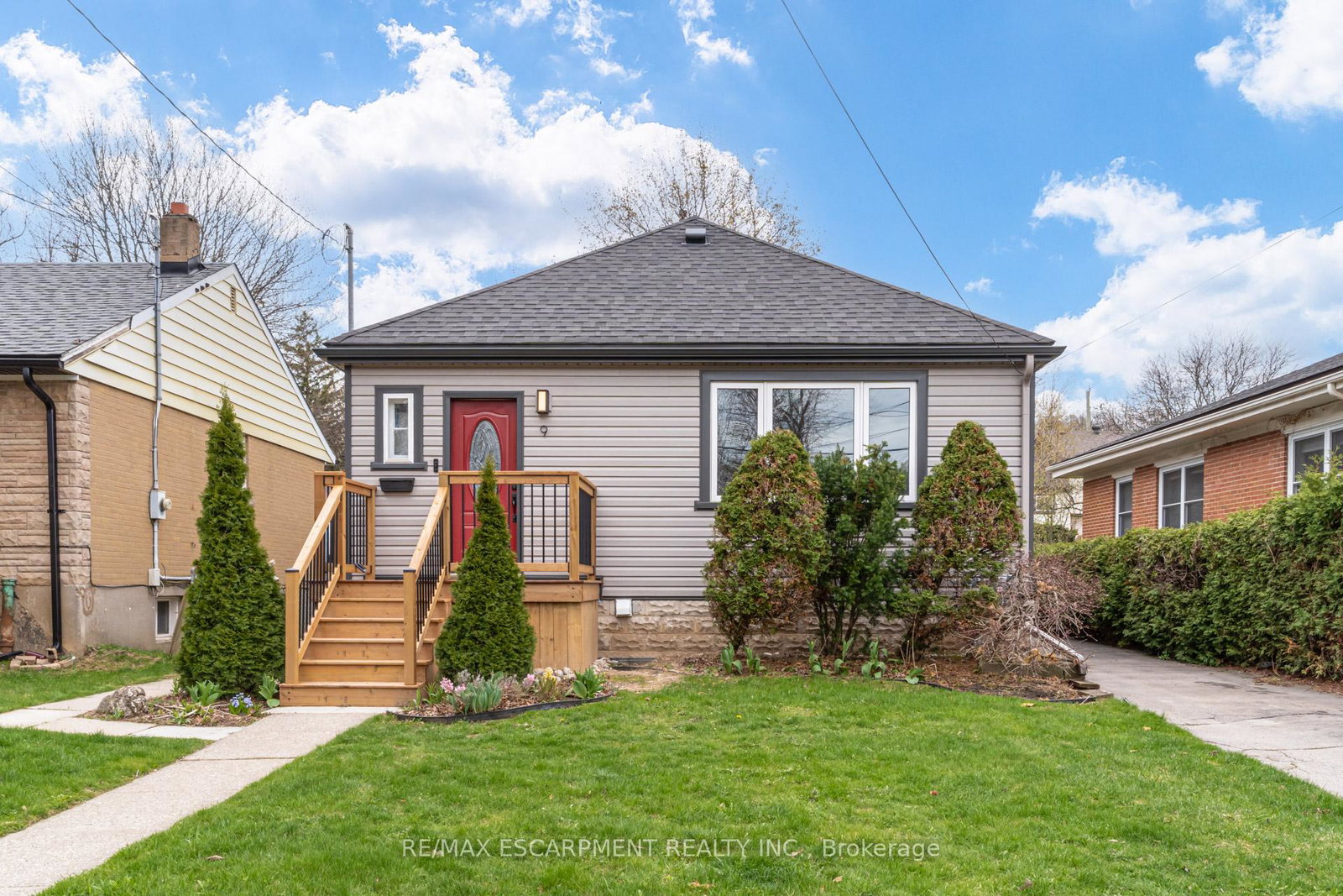 9-beaucourt-road-hamilton-ontario-x13035110