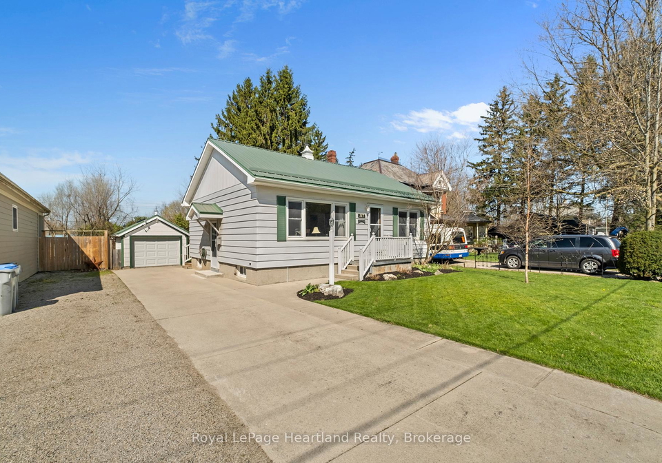 117-andrew-street-south-huron-ontario-x13035246