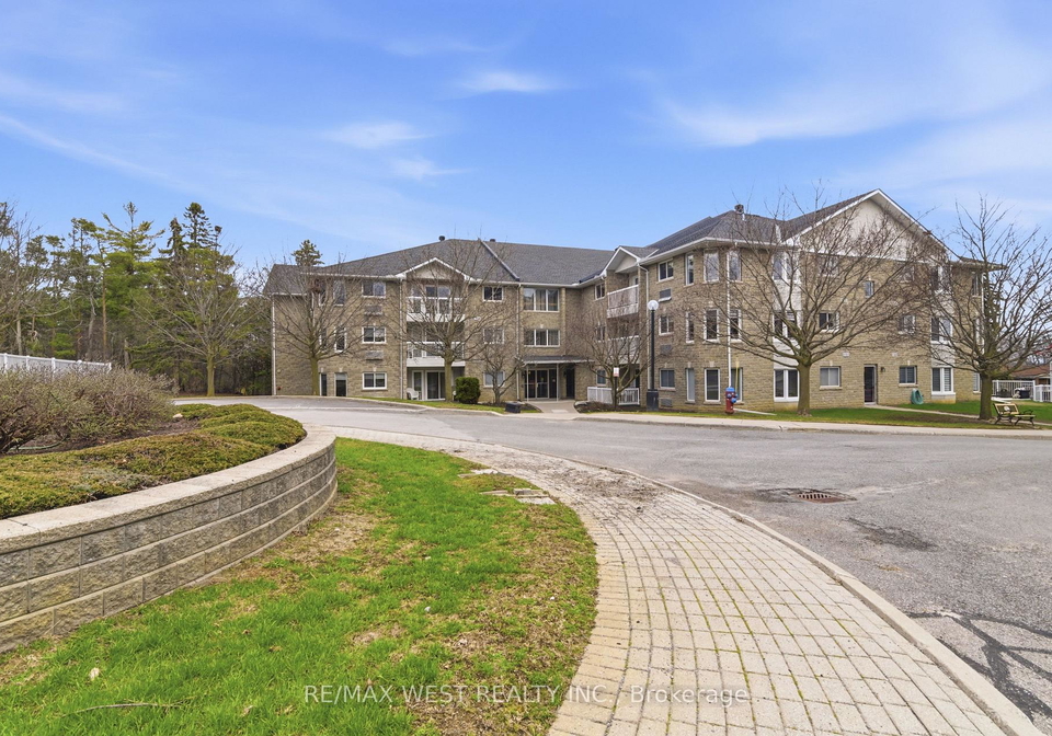1099-clonsilla-avenue-peterborough-ontario-x13035354