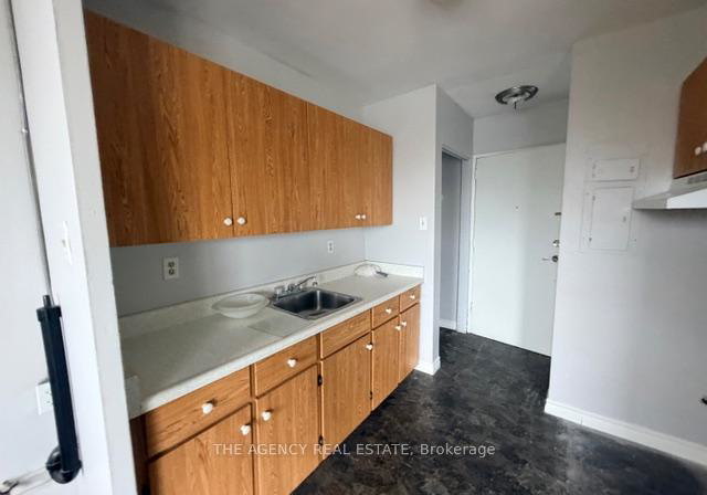 76-vanier-drive-chatham-kent-ontario-x13035454