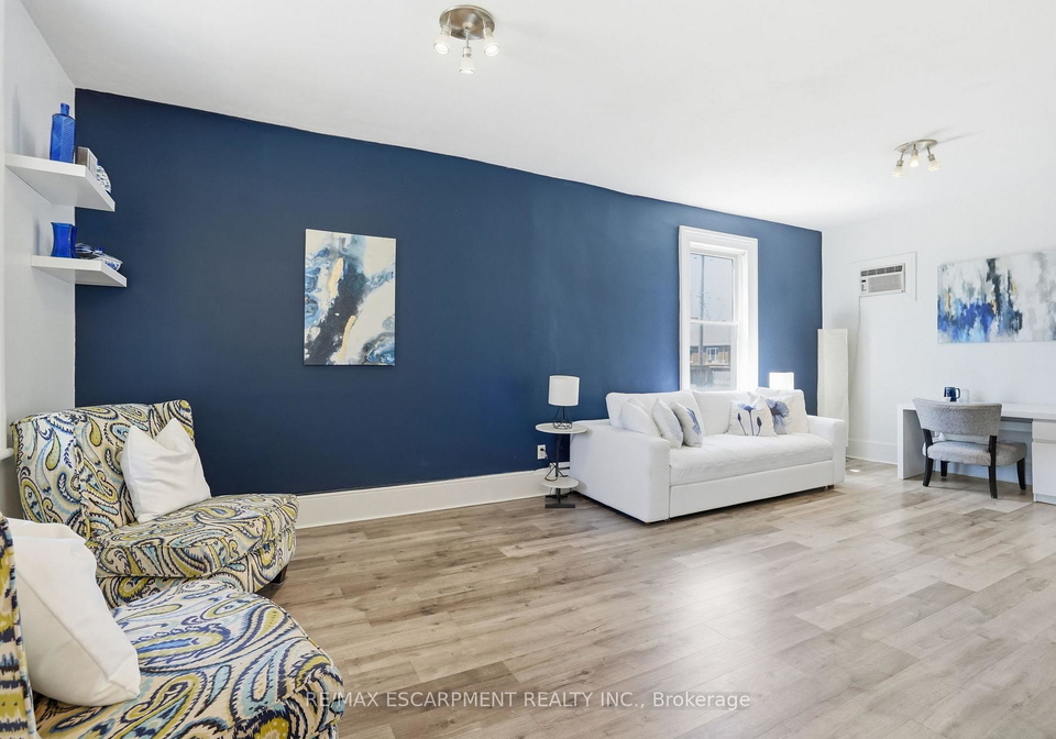 73-sherwood-drive-brantford-ontario-x13035940