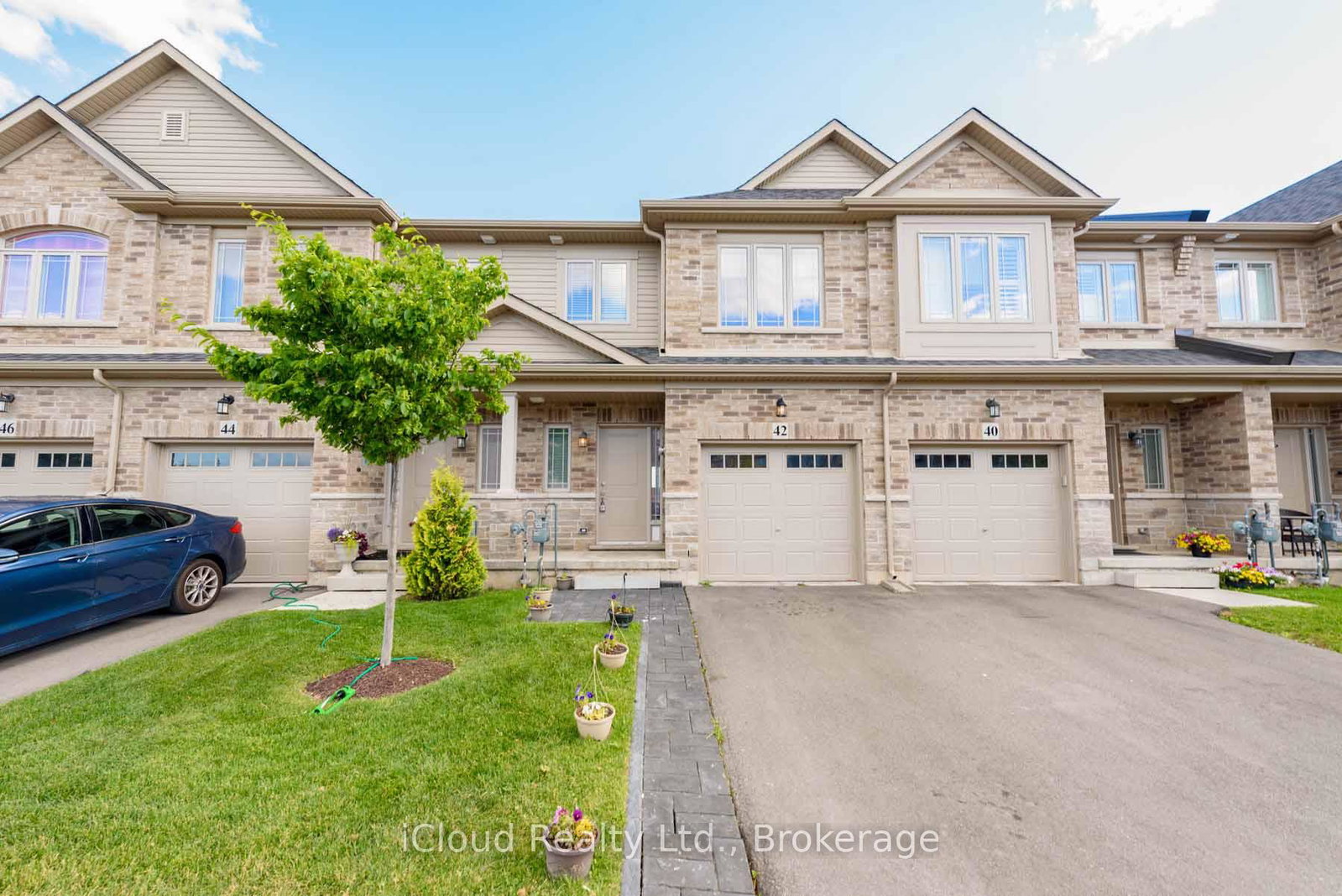 42-serenity-lane-hamilton-ontario-x13036004
