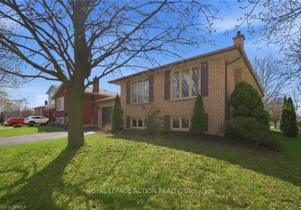 2-flamboro-court-brantford-ontario-x13036072
