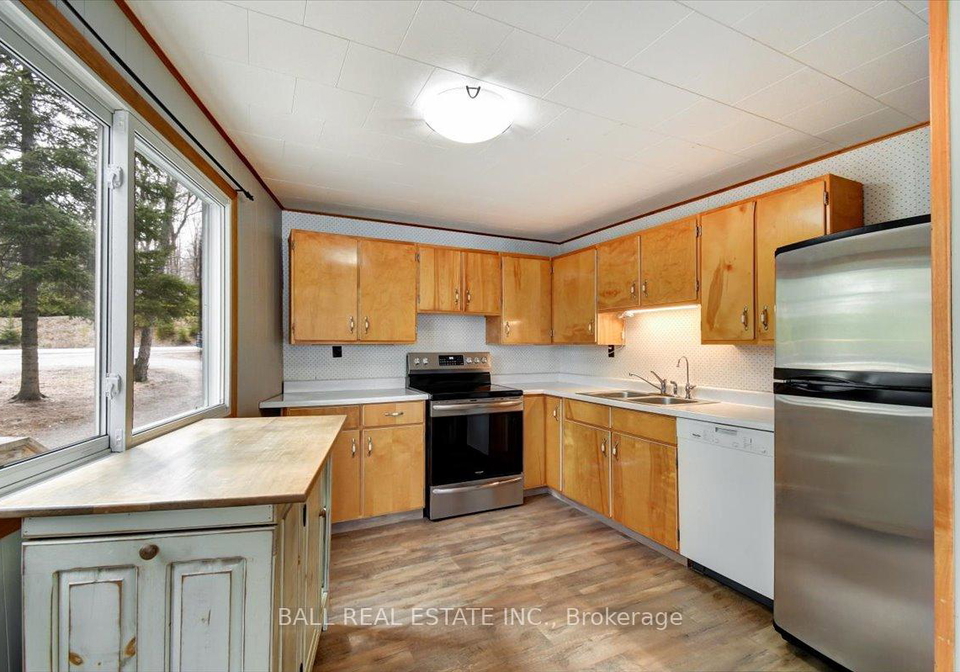 27435-highway-28-bancroft-ontario-x13036084