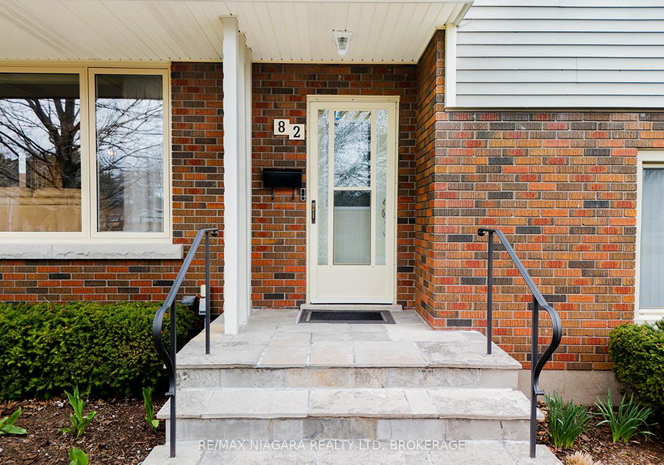 82-scholfield-avenue-port-colborne-ontario-x13036446