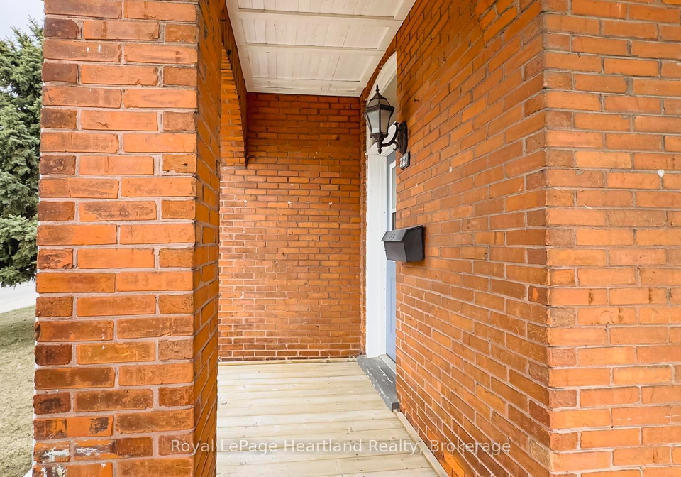 221-bayfield-road-goderich-ontario-x13036494