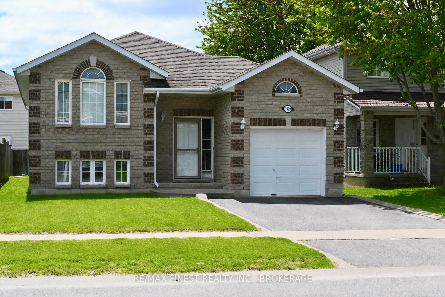 1909-spindlewood-street-kingston-ontario-x13036536