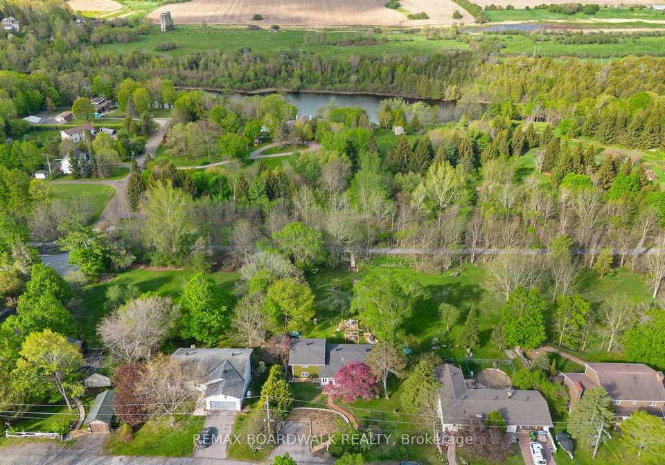 256-mitcheson-street-mississippi-mills-ontario-x13036608