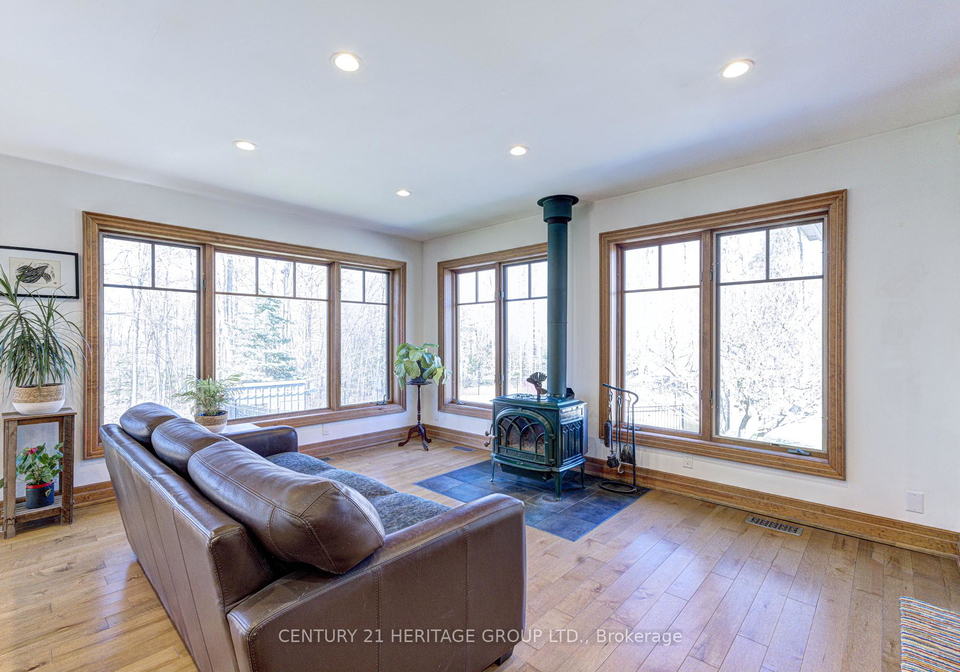 6110-tenth-line-erin-ontario-x13036708