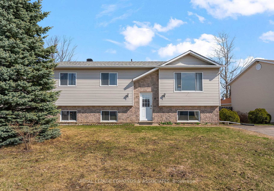 8-gerald-avenue-petawawa-ontario-x13036814