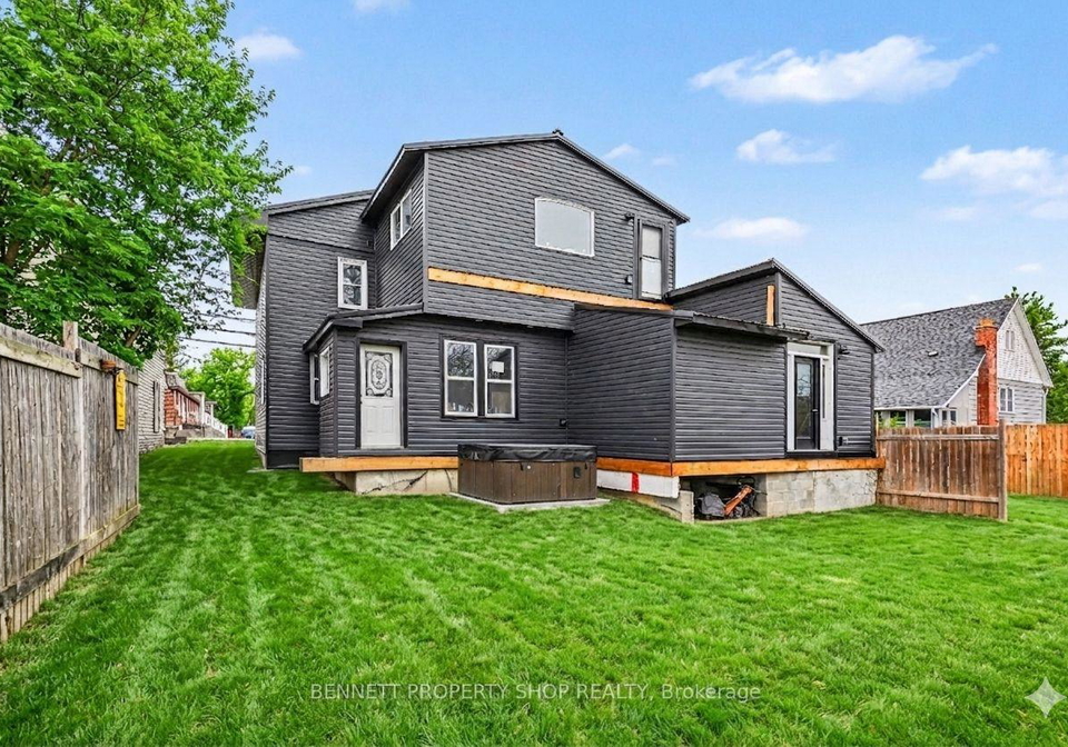 14-river-road-mcnabbraeside-ontario-x13036908