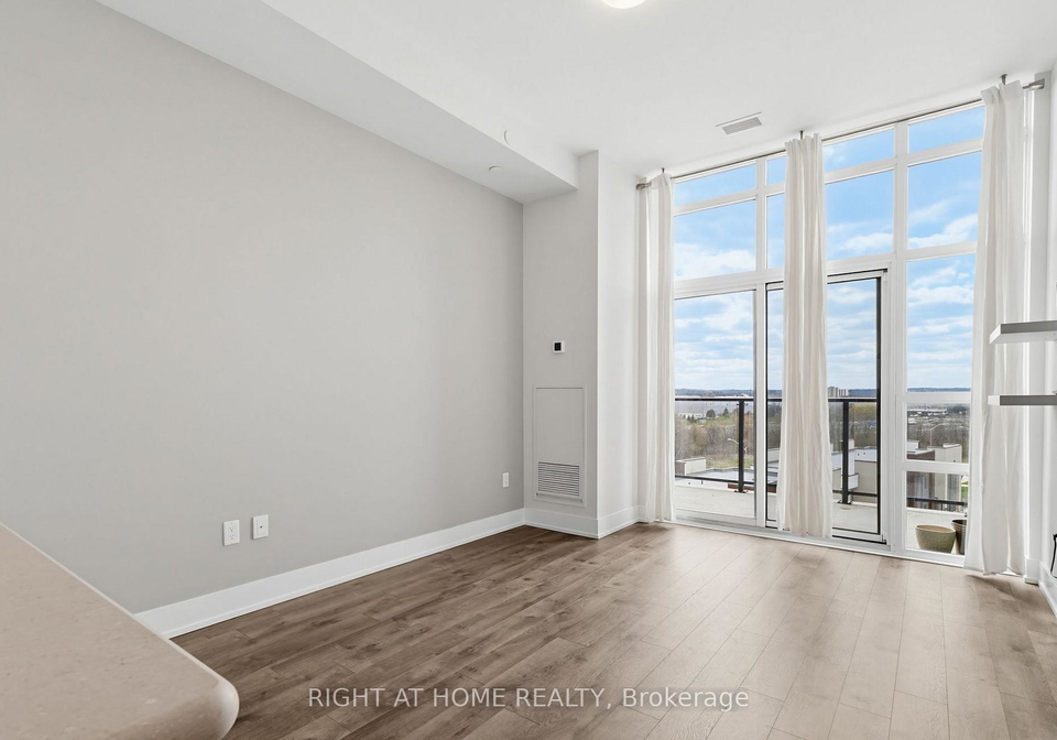 101-shoreview-place-hamilton-ontario-x13037030