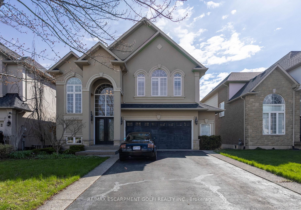 216-diiorio-circle-hamilton-ontario-x13037450