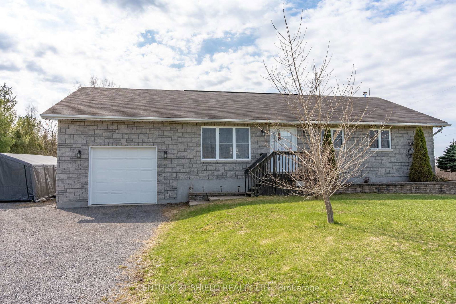 17410-mcphail-road-south-stormont-ontario-x13037752