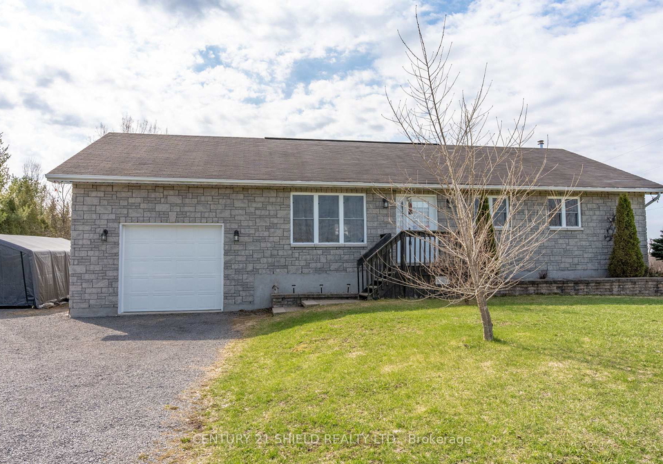 17410-mcphail-road-south-stormont-ontario-x13037752