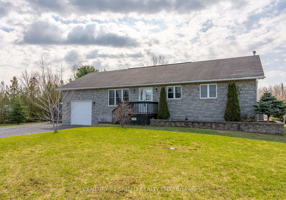17410-mcphail-road-south-stormont-ontario-x13037752