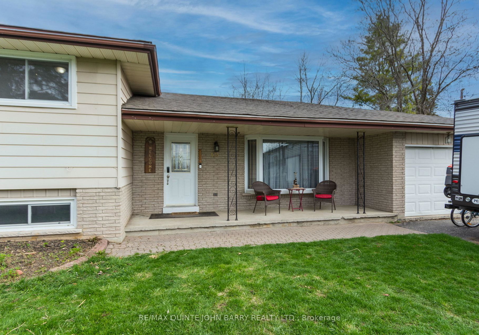 531-lester-road-quinte-west-ontario-x13037826