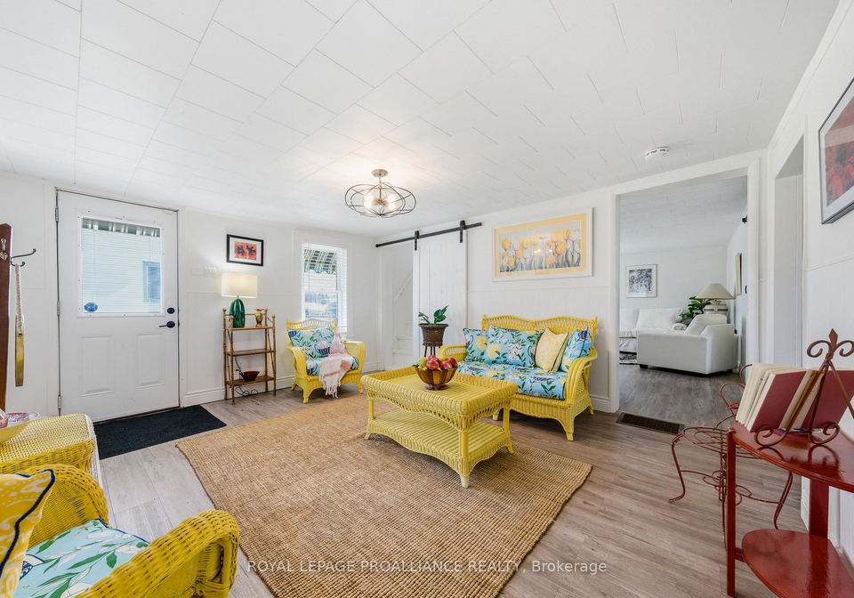 392-picton-main-street-prince-edward-county-ontario-x13038006