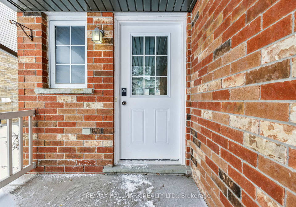 213-snowdrop-crescent-kitchener-ontario-x13038090