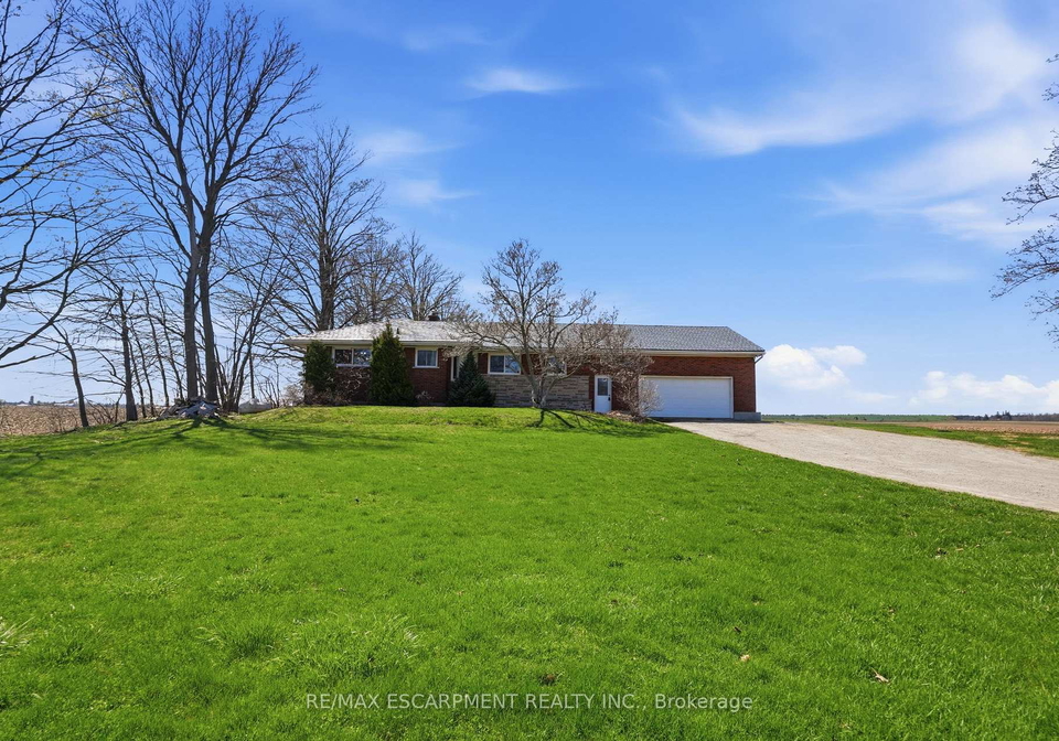 371-highway-52-hamilton-ontario-x13038208