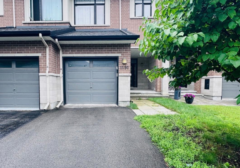 1191-tischart-crescent-kanata-ontario-x13038260