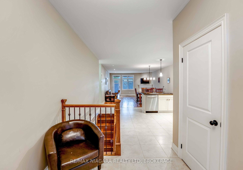 24-emerald-common-st-catharines-ontario-x13038274
