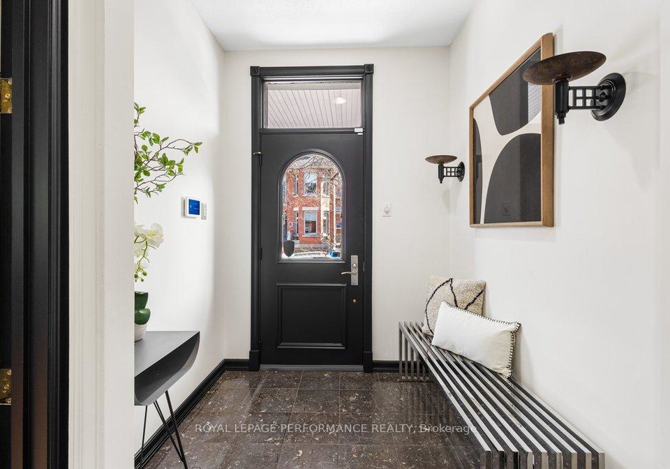 35-waverley-street-ottawa-ontario-x13038310